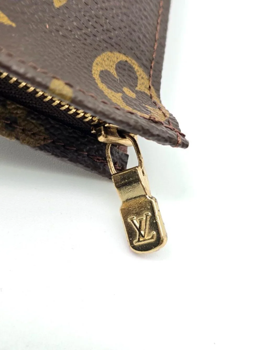 Louis Vuitton classic louis